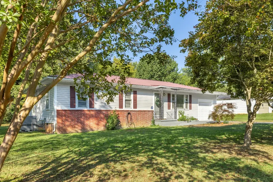 2414 Howell St #SE, Cleveland, TN 37323