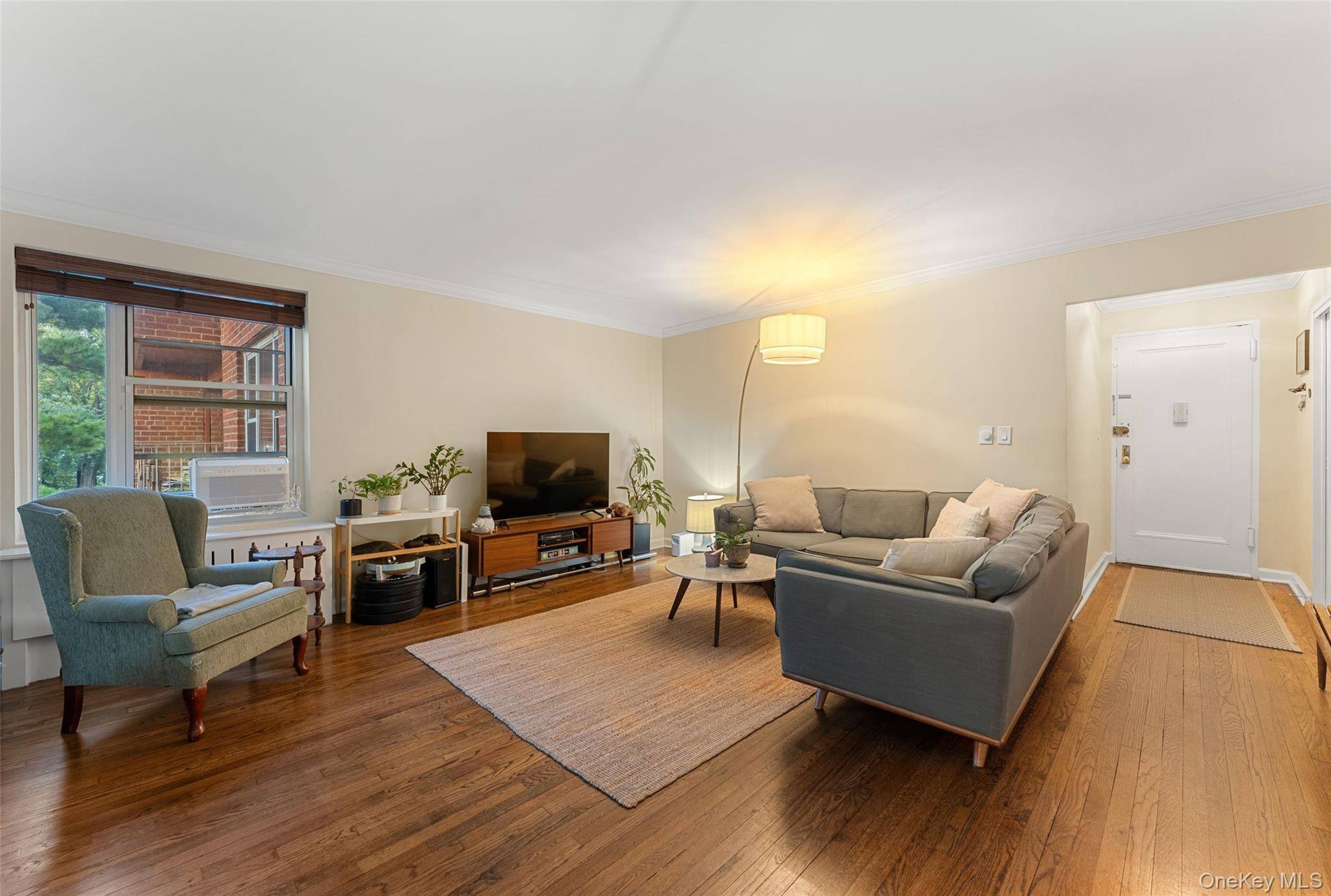 555 Broadway #3E, Hastings-on-hudson, NY 10706