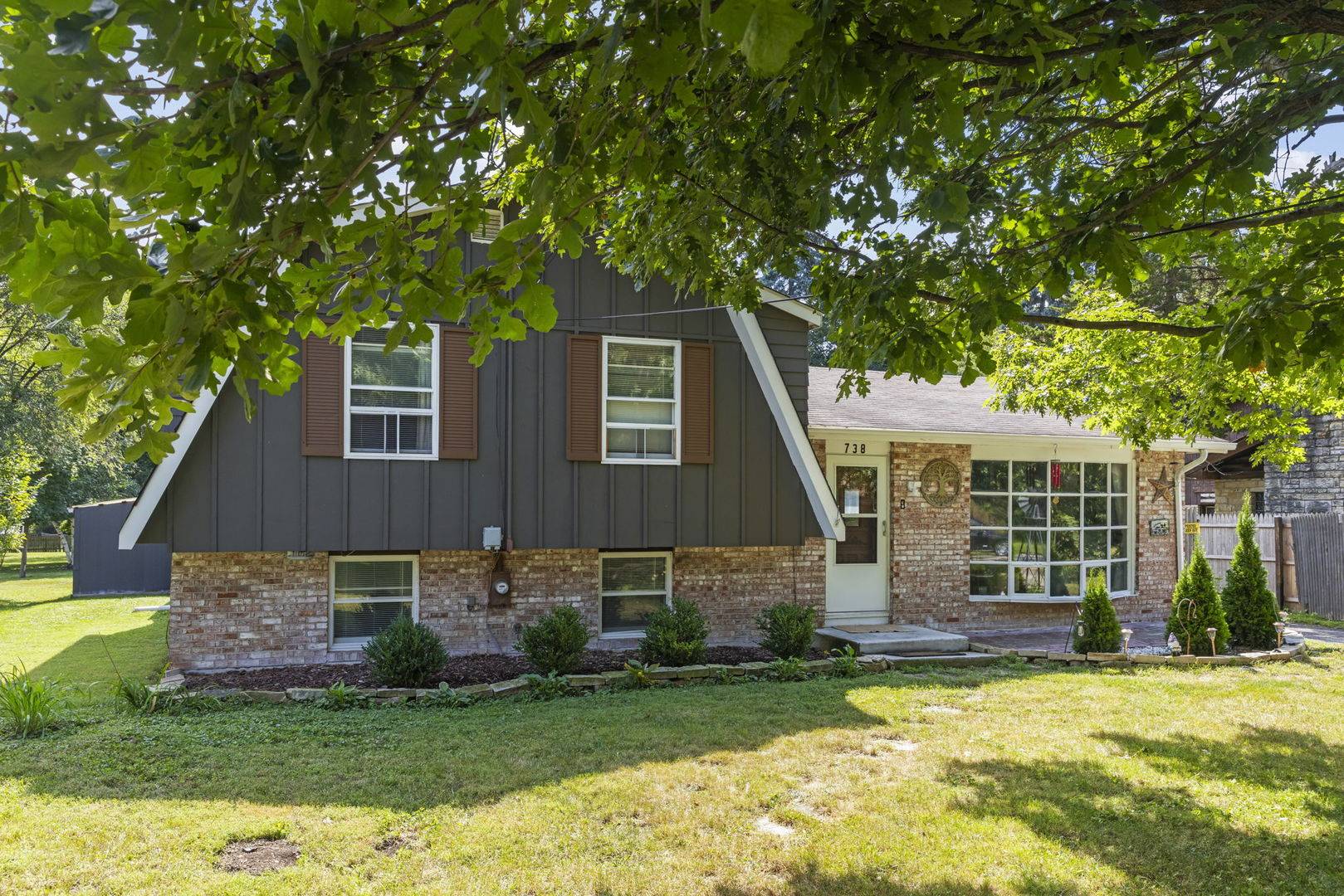 738 Church ST, Batavia, IL 60510