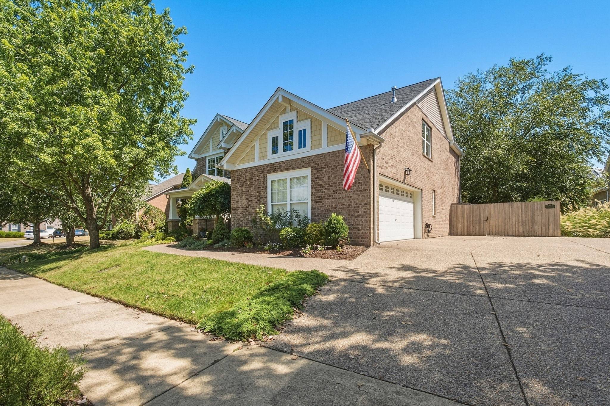 1504 Pleasant Hollow Ln, Old Hickory, TN 37138
