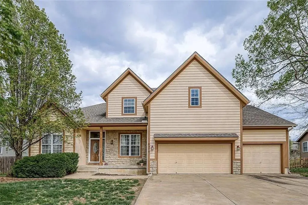 8375 Timber Trails DR, De Soto, KS 66018