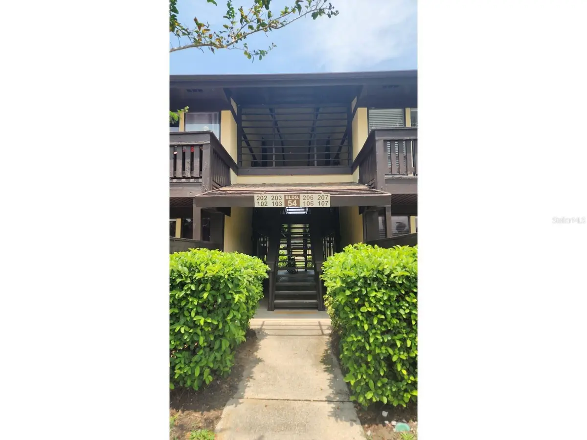 54 CLUB HOUSE DR #103, Palm Coast, FL 32137