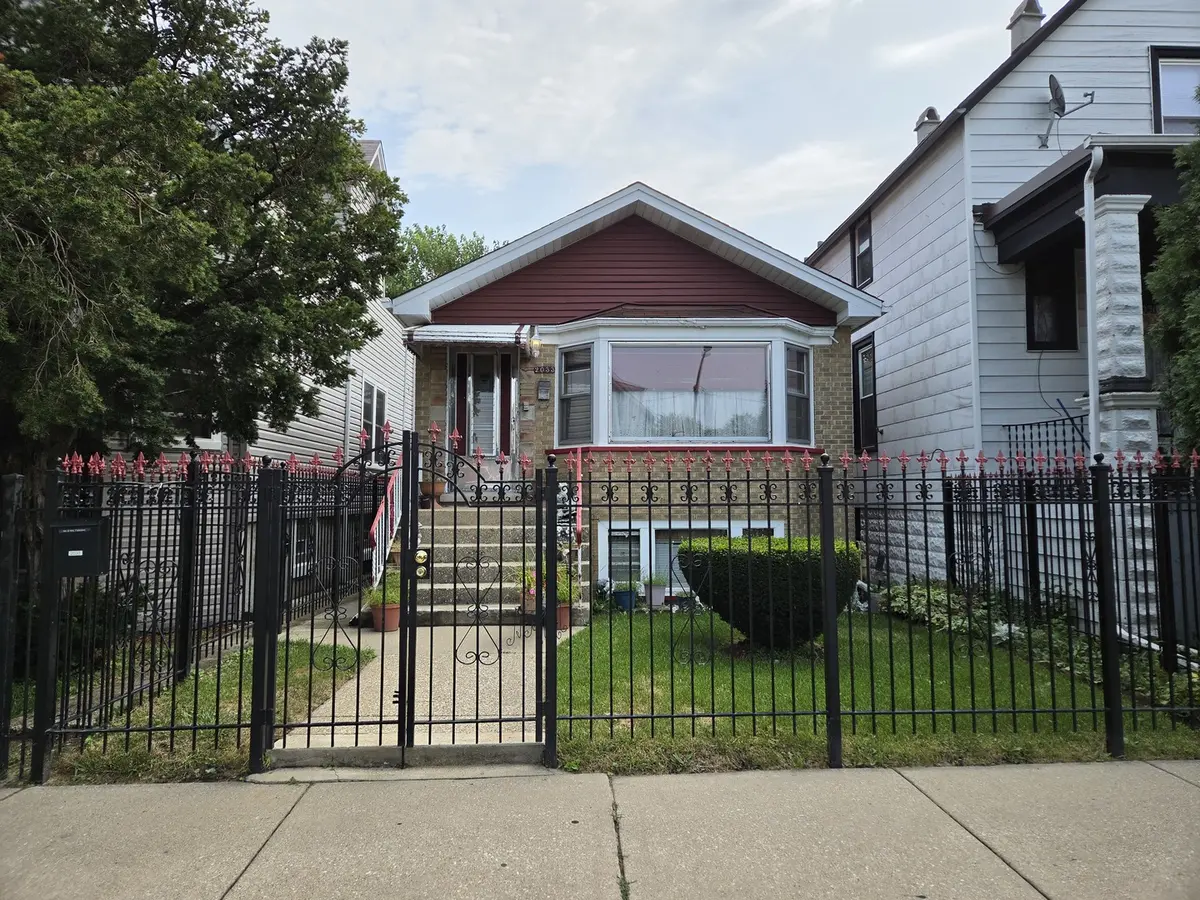 2033 N La Crosse AVE, Chicago, IL 60639