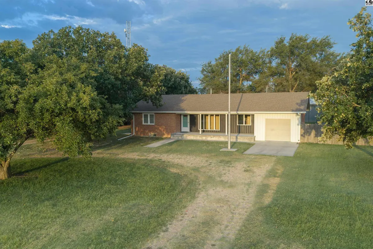 4317 N Nickerson Rd, Nickerson, KS 67561