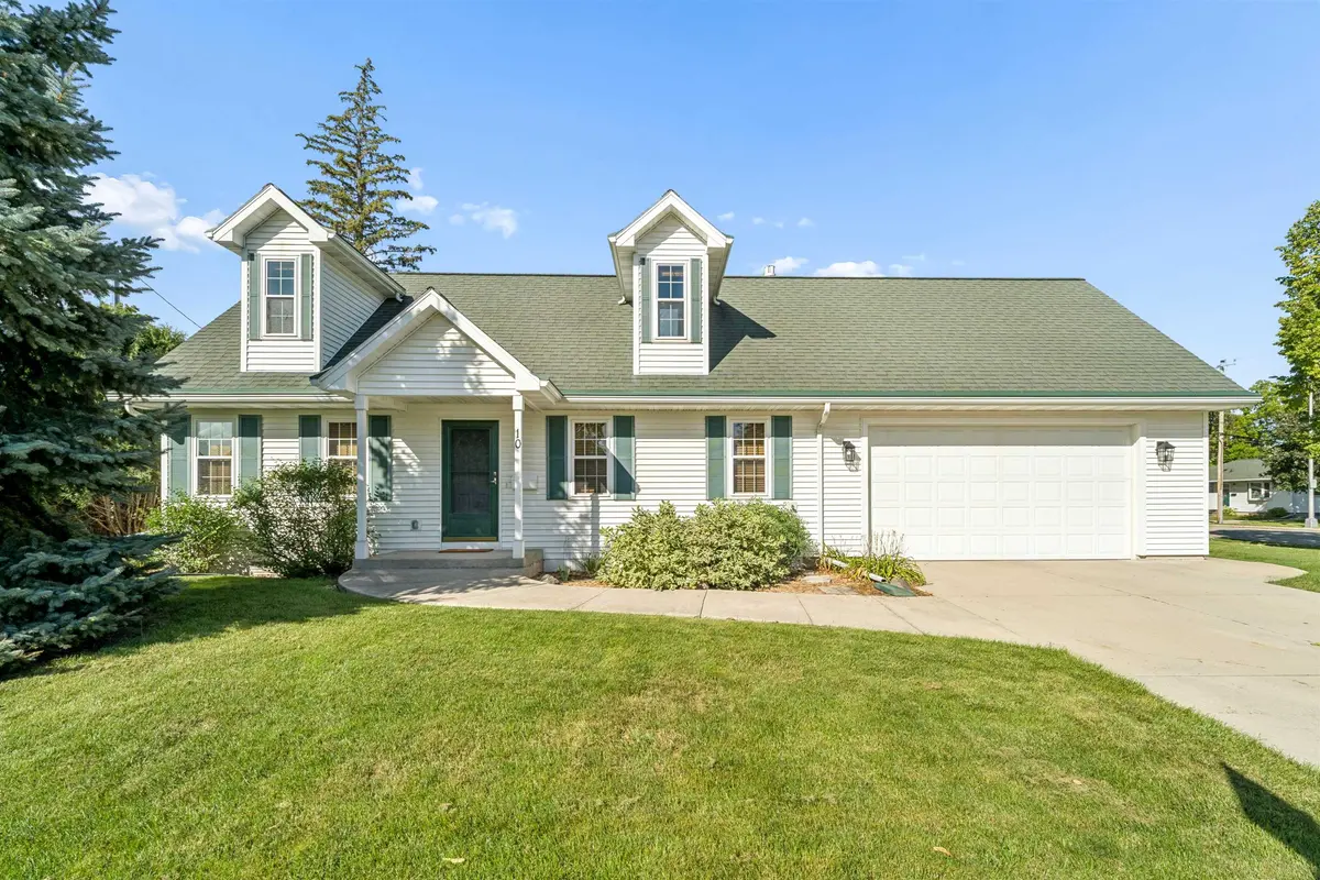 10 S ROYAL AVE, Fond Du Lac, WI 54935