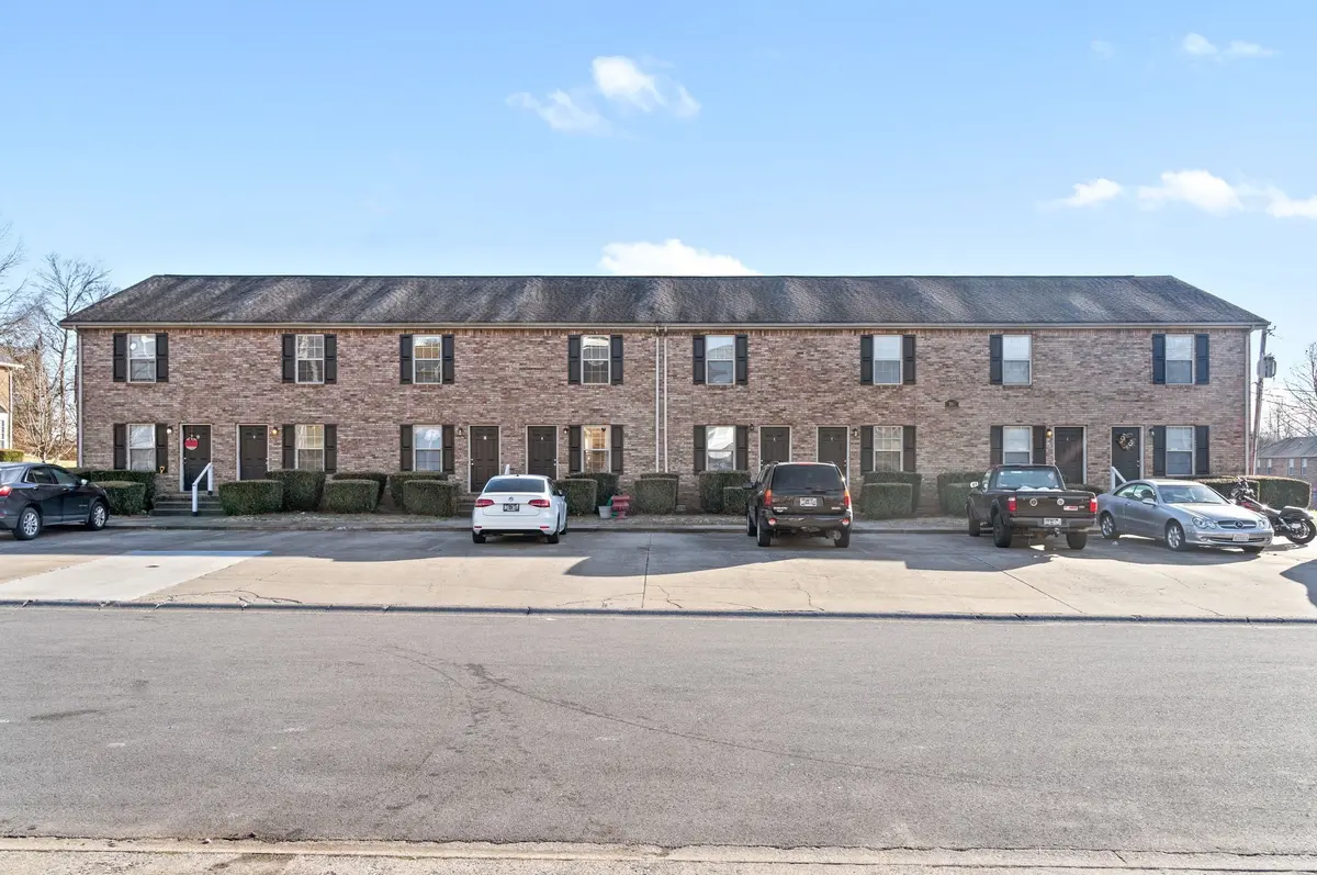 2450 Caroline Dr #F, Clarksville, TN 37042