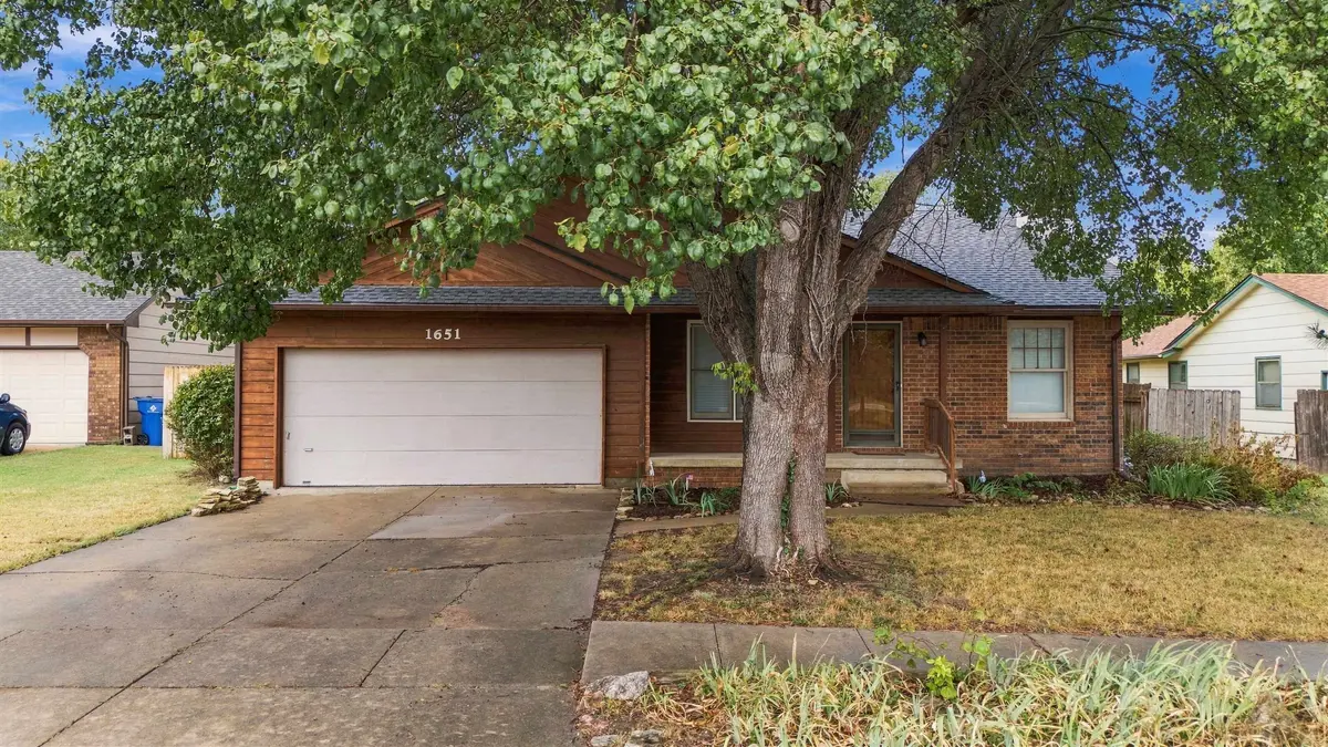 1651 S Willow Oak, Wichita, KS 67230