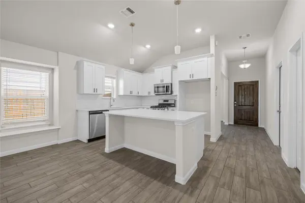 317 Windstar RD, Liberty Hill, TX 78642