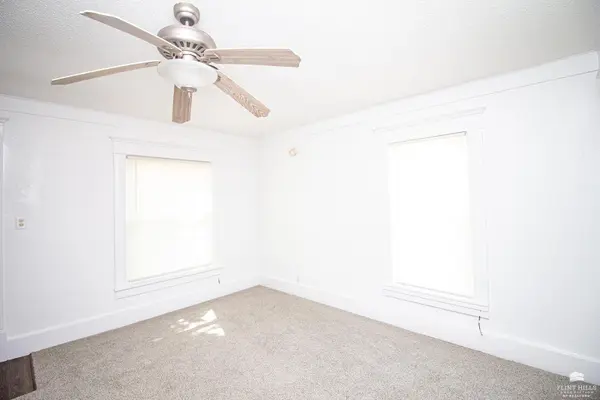 120 E 9th, Junction City, KS 66441