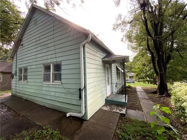 506 Vine ST, Leavenworth, KS 66048