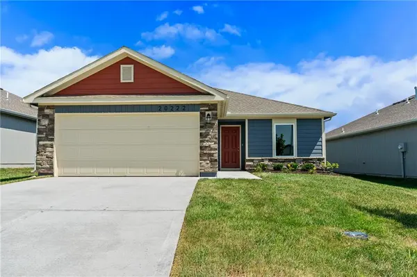 20340 W 195th ST, Spring Hill, KS 66083