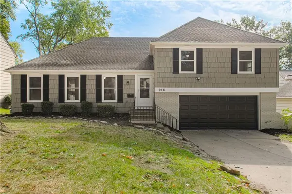 9531 Beverly DR, Overland Park, KS 66207