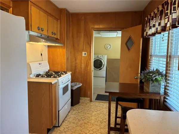 707 Green ST, St Joseph, MO 64505