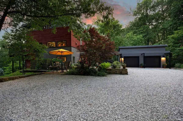7654 N Shilo RD, Unionville, IN 47468