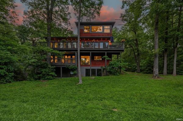 7654 N Shilo RD, Unionville, IN 47468