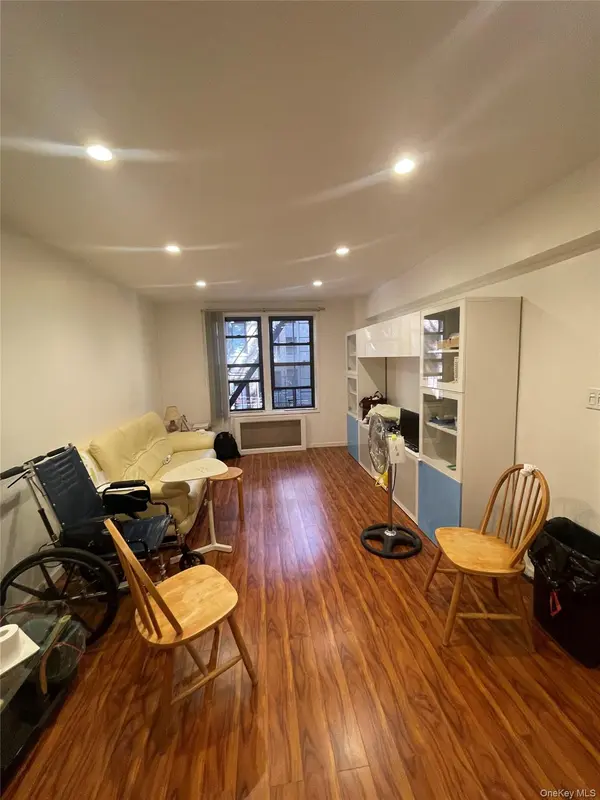 8425 Elmhurst AVE #2S, Elmhurst, NY 11373