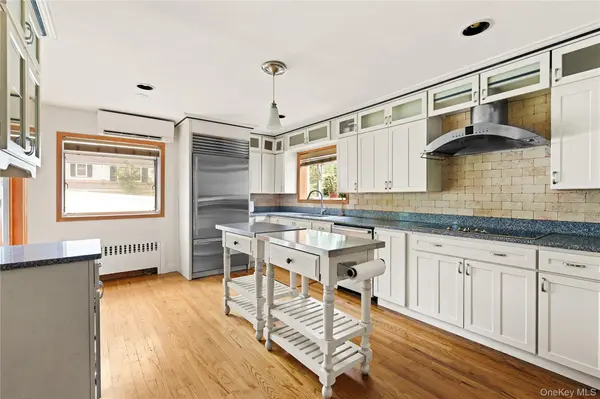594 Fort Hill RD, Scarsdale, NY 10583