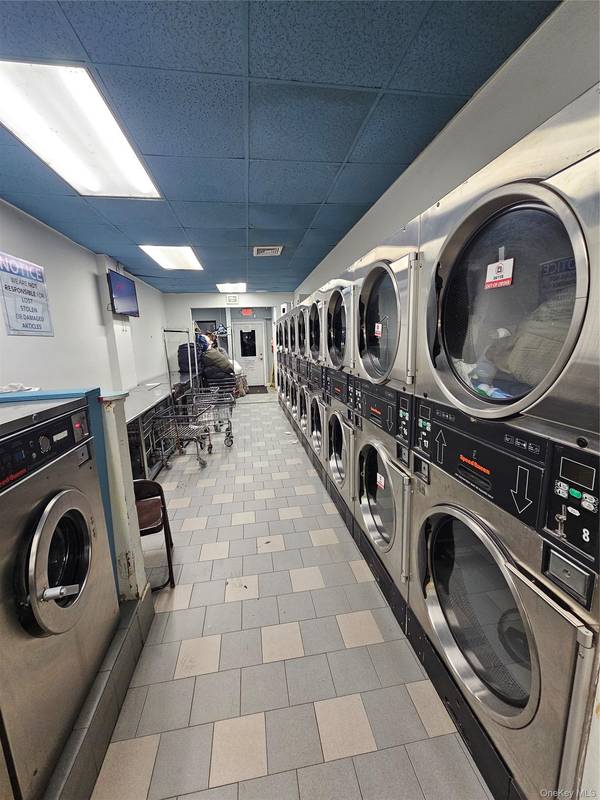 2406 Grand AVE, Baldwin, NY 11510