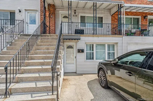 228 Calhoun AVE, Bronx, NY 10465