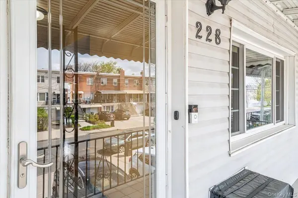 228 Calhoun AVE, Bronx, NY 10465