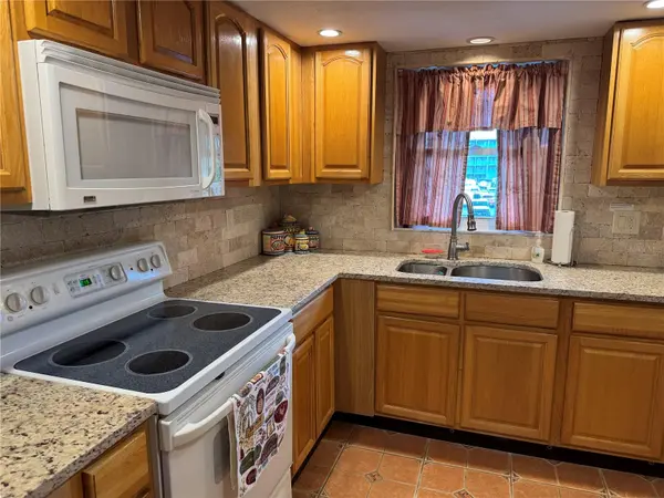 3124 LAKE BAYSHORE DR #219, Bradenton, FL 34205