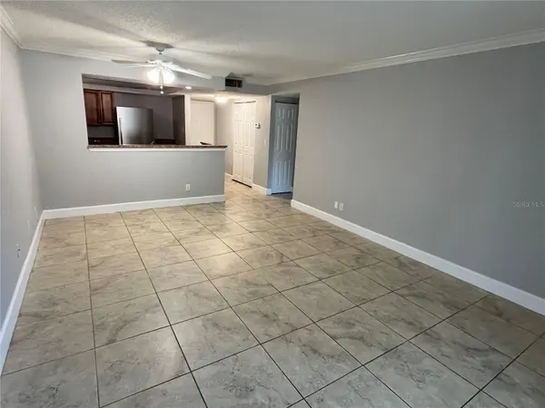 2755 COCONUT BAY LN LN #113, Sarasota, FL 34237