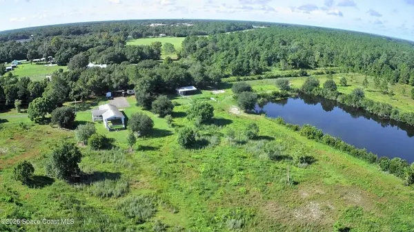 572 N PINE ST, Pierson, FL 32180