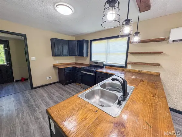 815 Grand AVE, Poplar Bluff, MO 63901