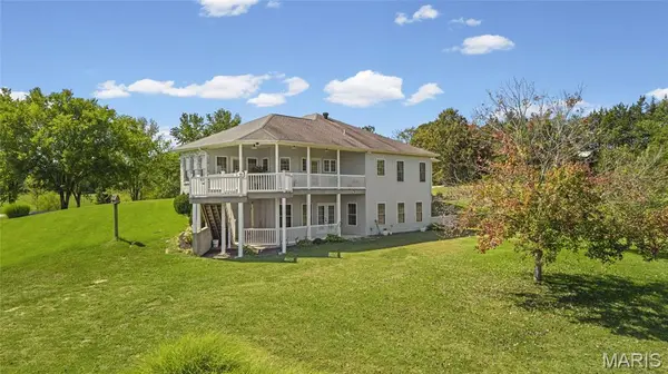 960 Buck Creek LN, Gerald, MO 63037