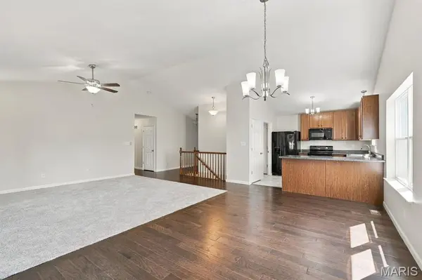 2141 Quarter Horse Crossing, High Ridge, MO 63049