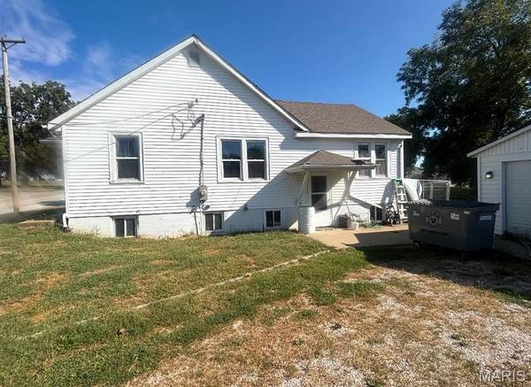211 Blue ST, Milton, IL 62352