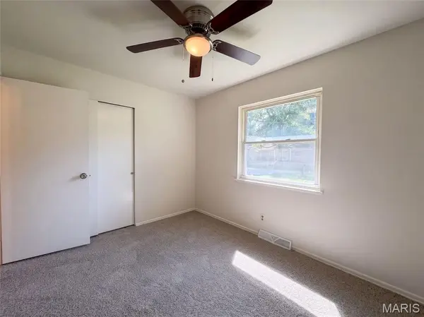 6436 Kathy DR, High Ridge, MO 63049