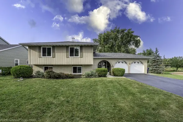 1810 71st ST, Darien, IL 60561