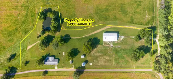 2217 Mercer Farm RD, Centralia, IL 62801