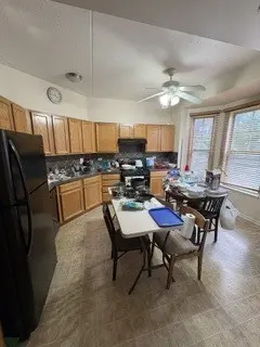 715 Astor LN #201, Wheeling, IL 60090