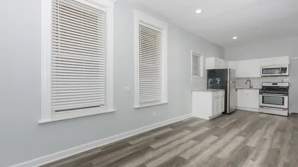 2821 W 25th ST #2F, Chicago, IL 60623