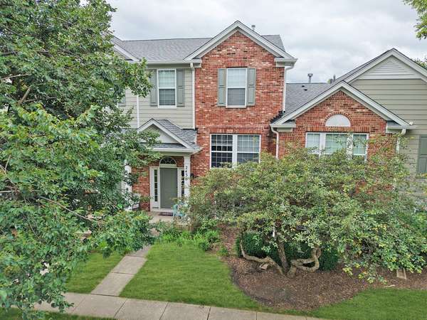 2436 Emily LN, Elgin, IL 60123