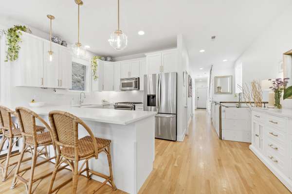 611 N Noble ST #3, Chicago, IL 60642