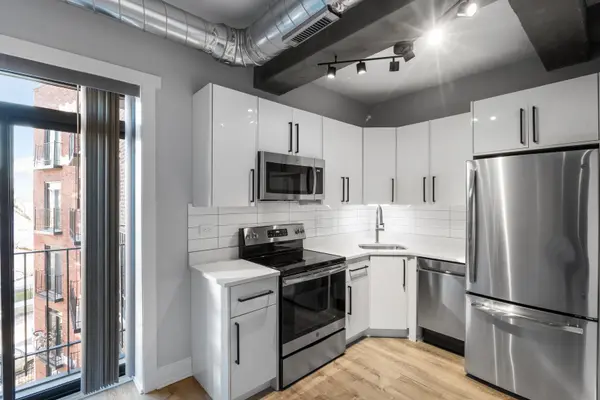 7645 N SHERIDAN RD #311, Chicago, IL 60626