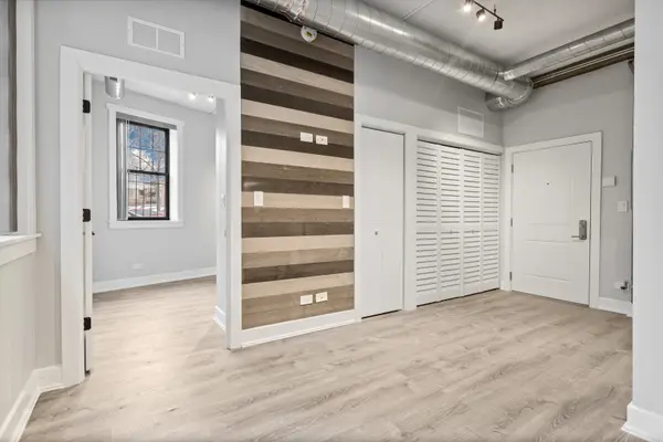 7645 N SHERIDAN RD #106, Chicago, IL 60626