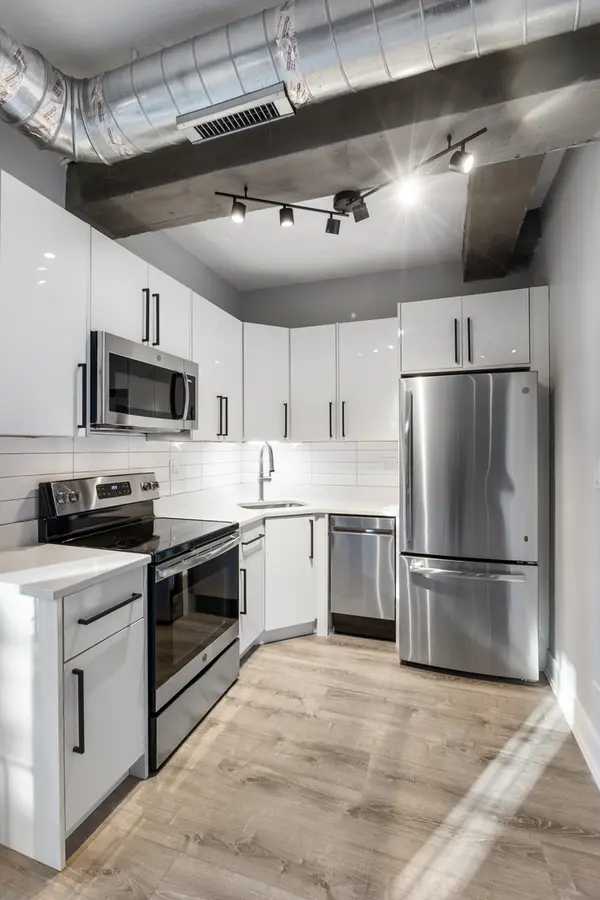 7645 N SHERIDAN RD #511, Chicago, IL 60626