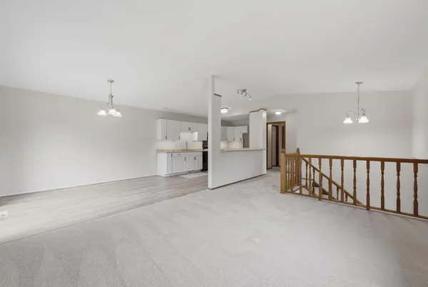 14700 Embry PATH, Apple Valley, MN 55124