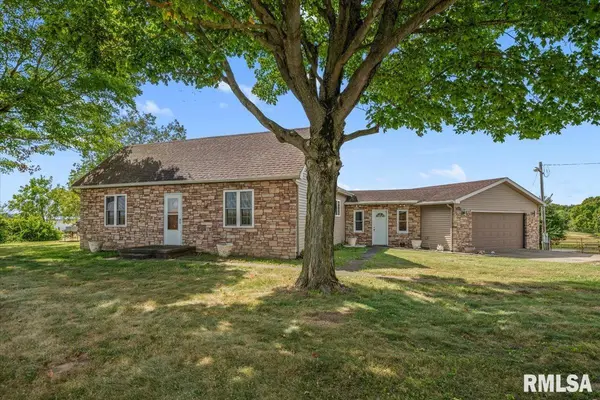 8441 THOMAS RD, Rochester, IL 62563