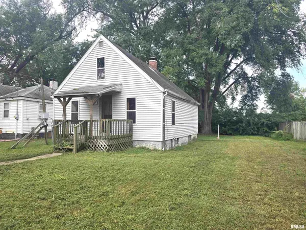 1207 S 12TH ST, Pekin, IL 61554