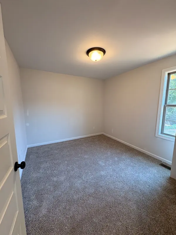 330 Tisha Ct, Clarksville, TN 37042