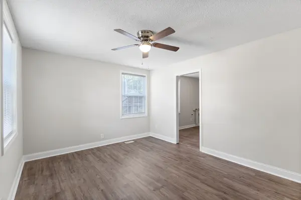928 Woody Hills Dr, Clarksville, TN 37040