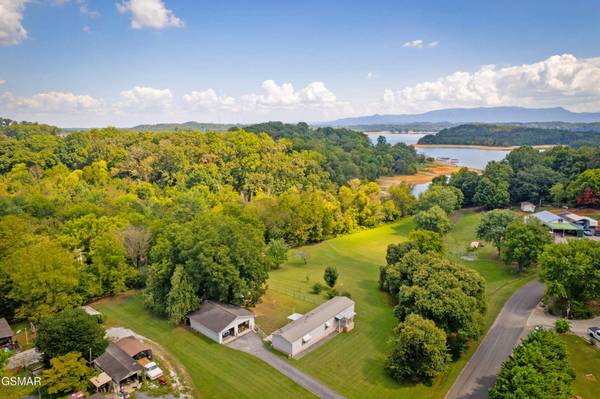 1420 Martha Dandridge Circle, Dandridge, TN 37725