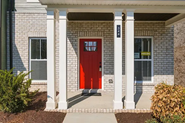 344 Twig PVT Ct, Hendersonville, TN 37075