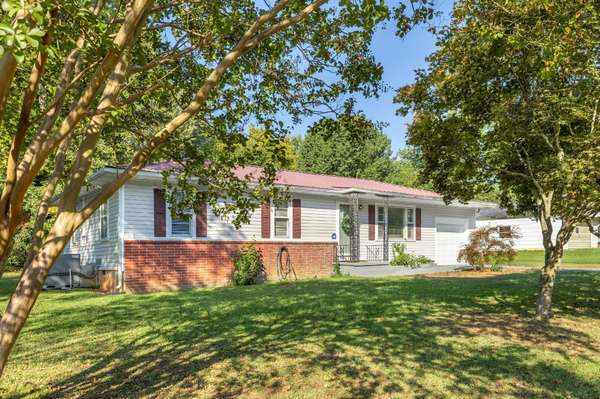 2414 Howell St #SE, Cleveland, TN 37323