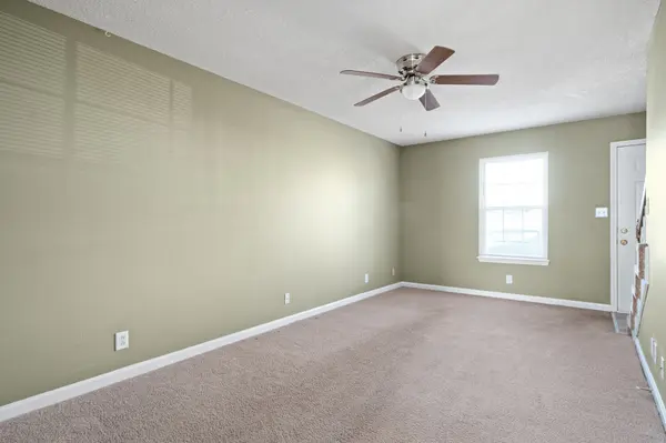 2450 Caroline Dr #F, Clarksville, TN 37042